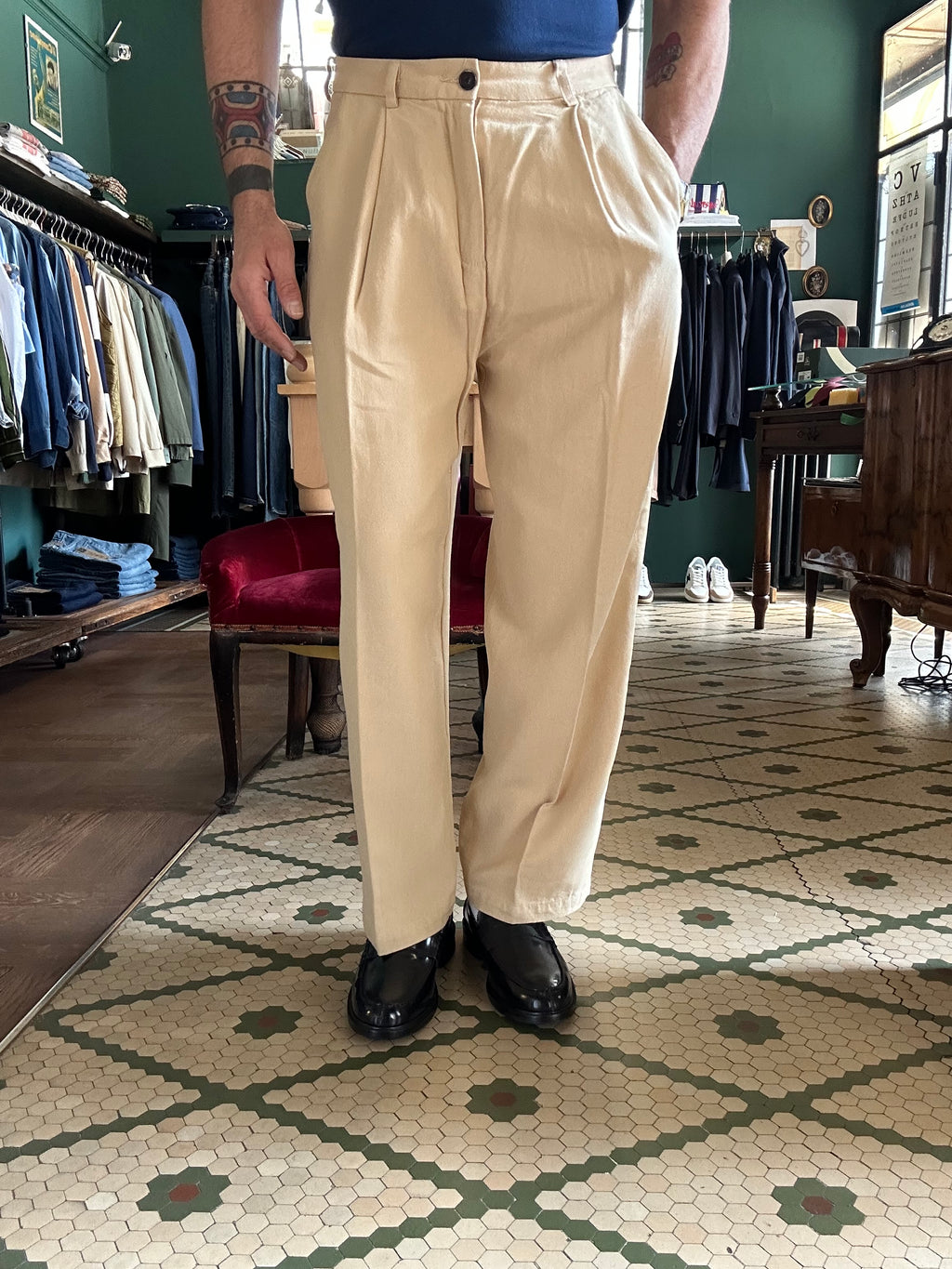 Linen blend oversized trousers with pleats