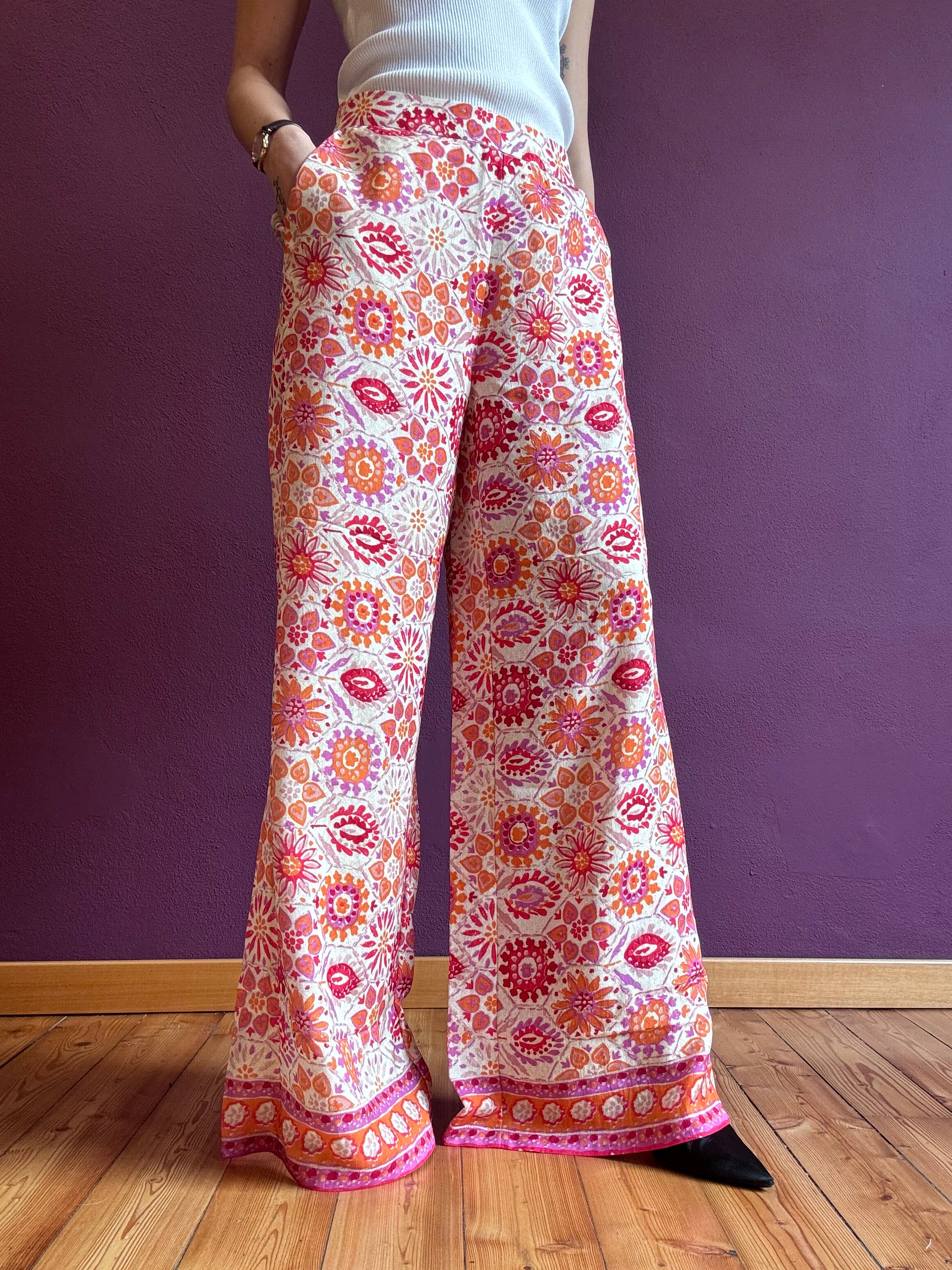 Pantalone melissa in fantasia con elastico in vita