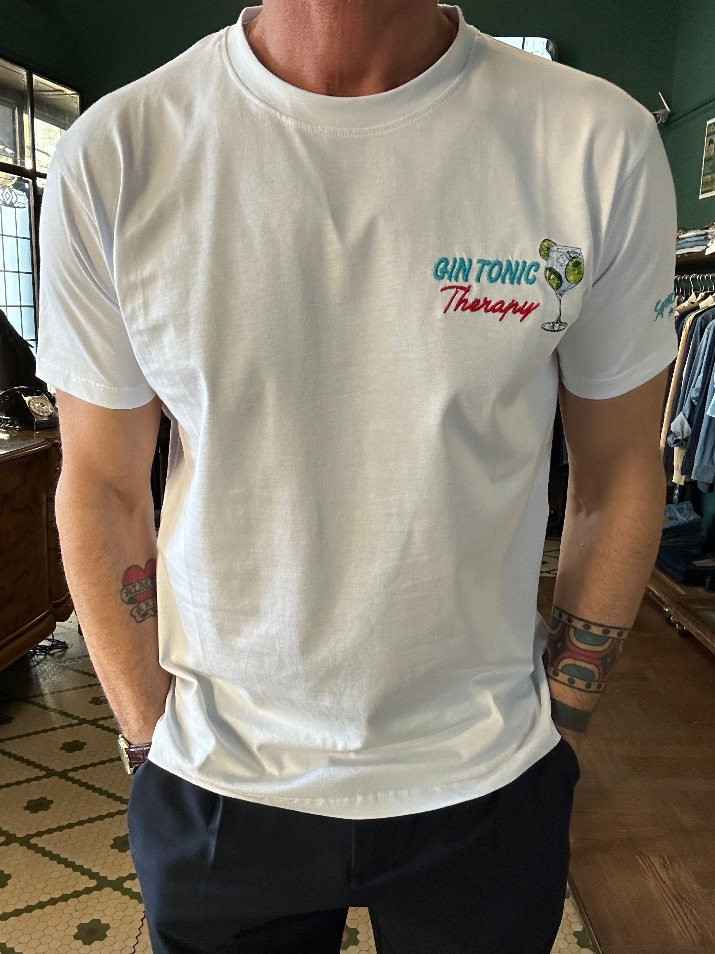 T-shirt with Gin and Tonic Therapy print